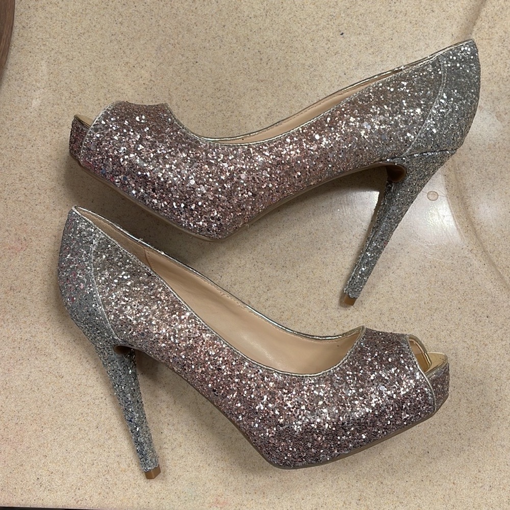 Marc Fisher New Rose Gold and Silver Ombré Glitter Peep Toe Pumps